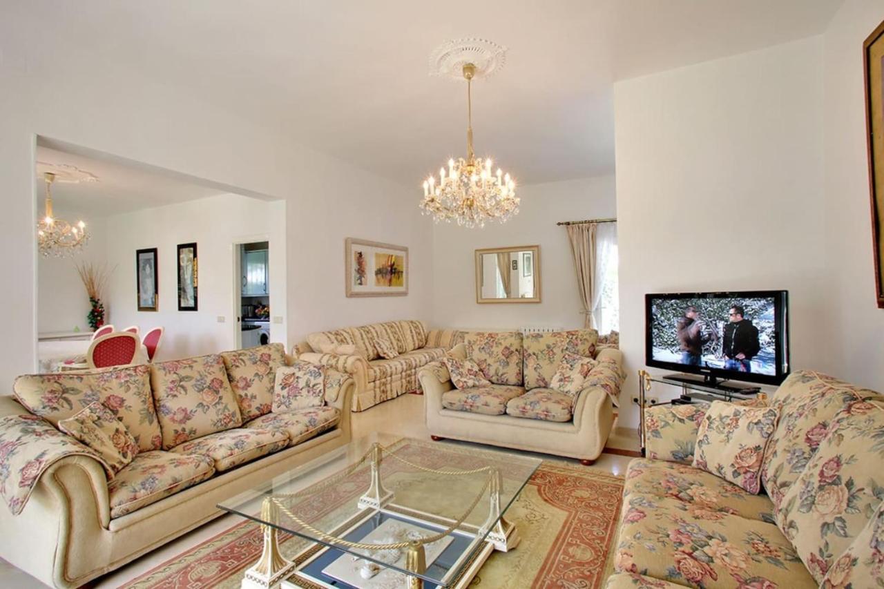 Beautiful La Caracola Heated Pool Puerto Banus Villa *